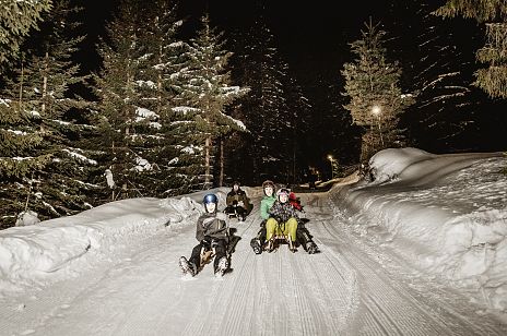 2021_imst_tourism_night_tobogganing_night_skiing_wyhlidal_WEST-0320