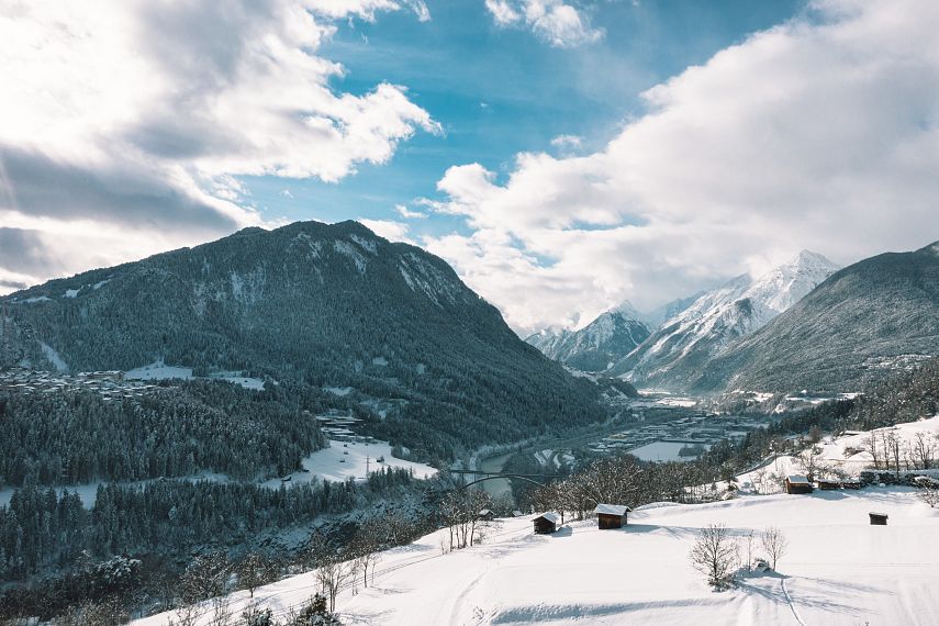 2021-Karrösten-local-views-winter-©Advertising-agency DieWest (4)-1