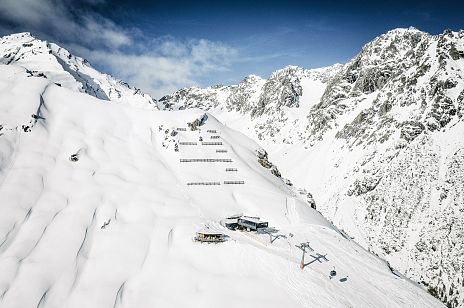 Mountain station-Hoch-Imst ski area