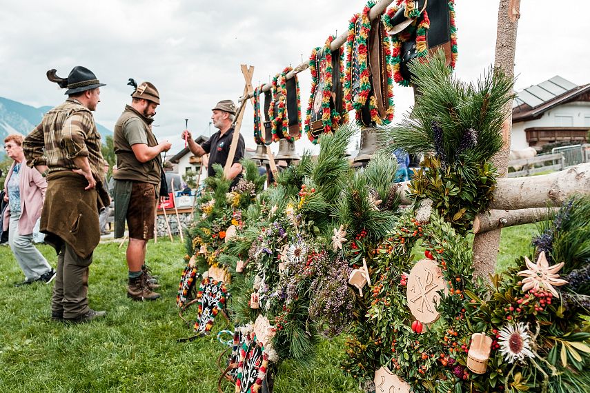 culture needs almabtrieb roppen imst tyrol