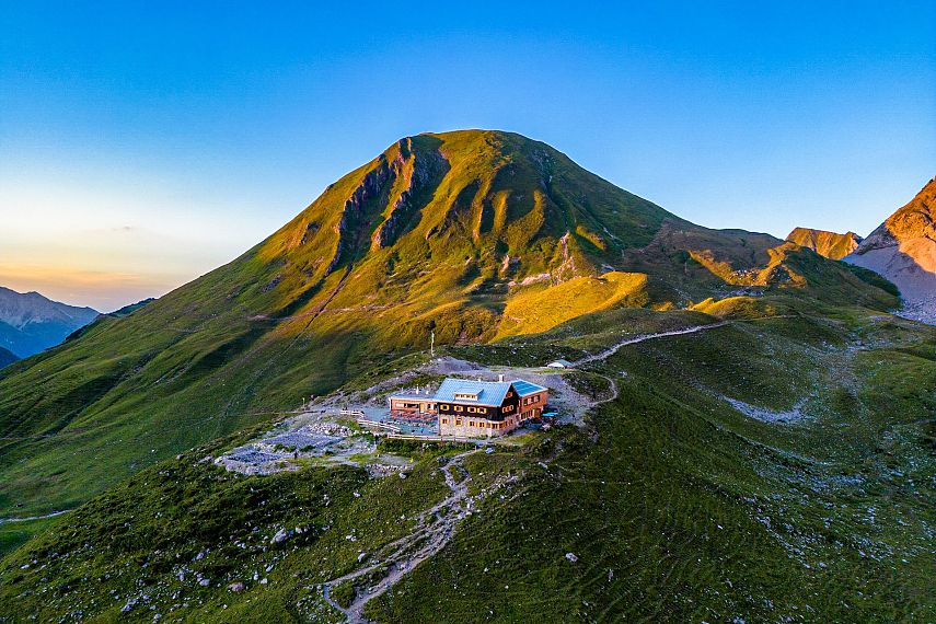 sommer_wandern_hütten_almen_anhalterhütte_imst_tirol