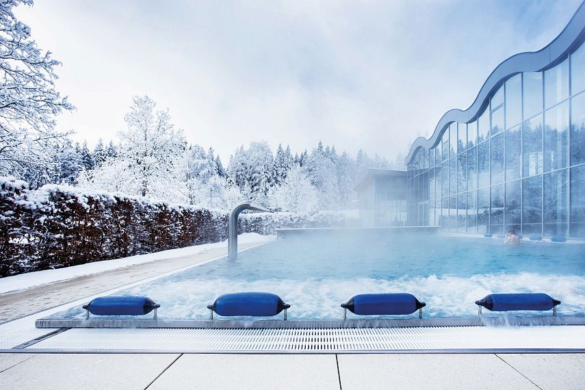 Alpenbad Leutasch®Valerie-Bichler_Winter _outdoor pool