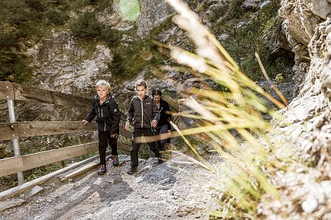 Hiking Rosengarten Gorge Summer Imst Tyrol (1)
