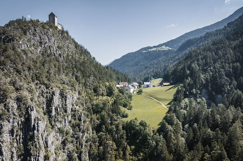 04 07 KronburgInn VIA