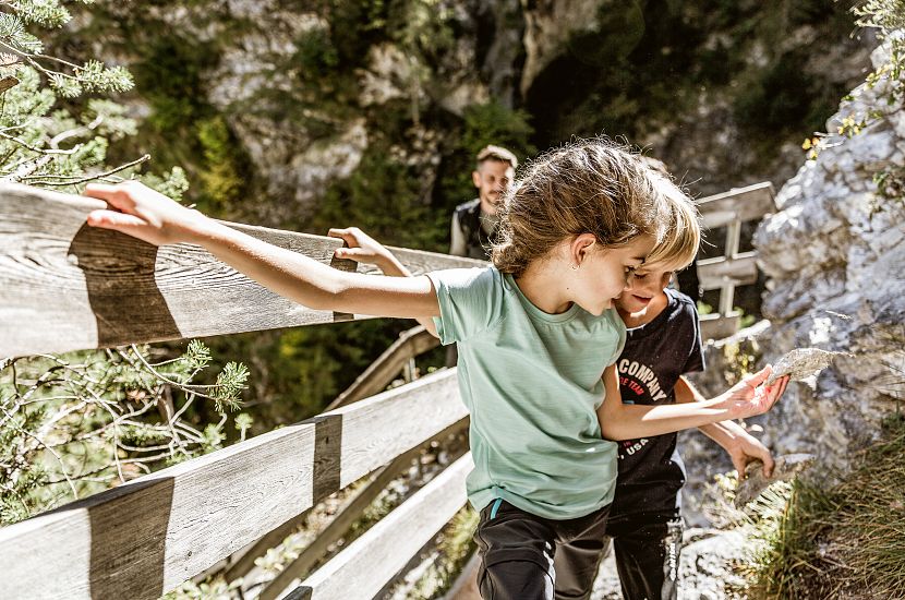 Hiking Rosengarten Gorge Summer Imst Tyrol (2)