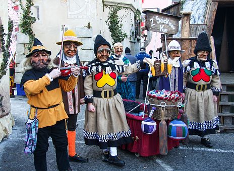 2017-tarrenzer-fasnacht-knueppler-und-geigemaler-tarrenz-fasnacht-tarrenz-1-2