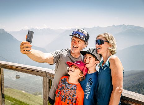 2022-imster-bergbahnen-familie-hoch-imst-rudiwyhlidal-102-1-2