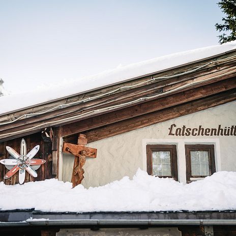 2022-skifahren-wintershooting-hoch-imst-web-rudi-wyhlidal-imster-bergbahnen-102-11