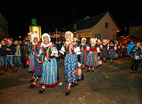 auskehren-fasnacht-fasching-brauchtum-2
