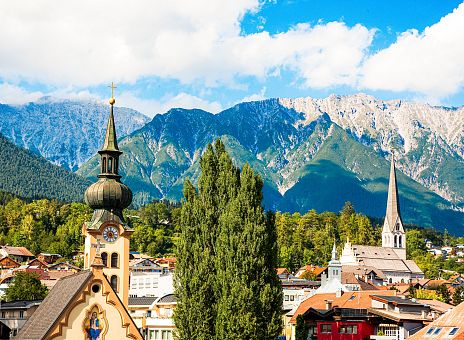 kirchen-stadel-und-berglhaeuser-in-imst-tiroler-oberland-7